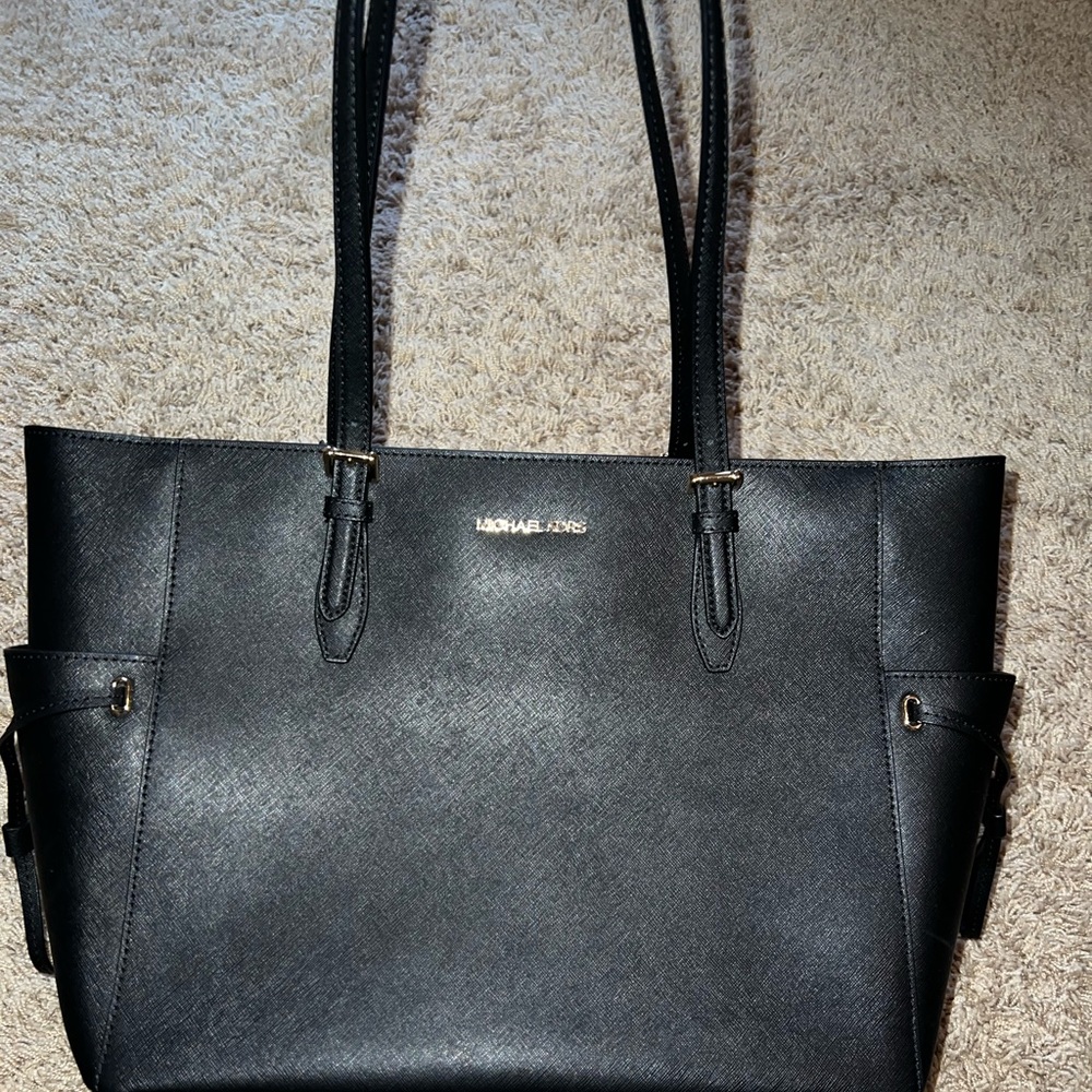 Black Michael kors tote